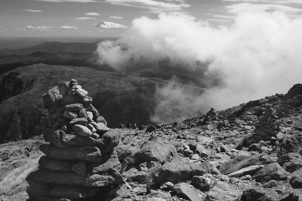 very large cairns mark the trail from the top of Mt. Washington NH